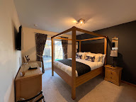 Lindfields four-poster bedroom