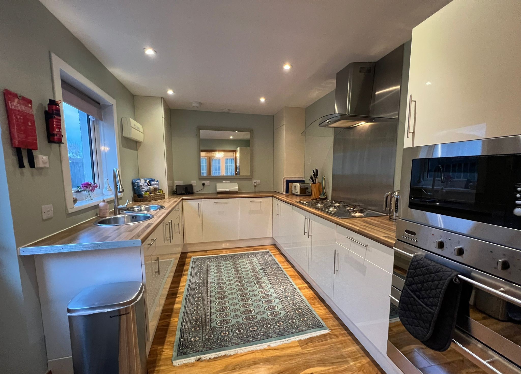 Lindfields fully equipped kitchen