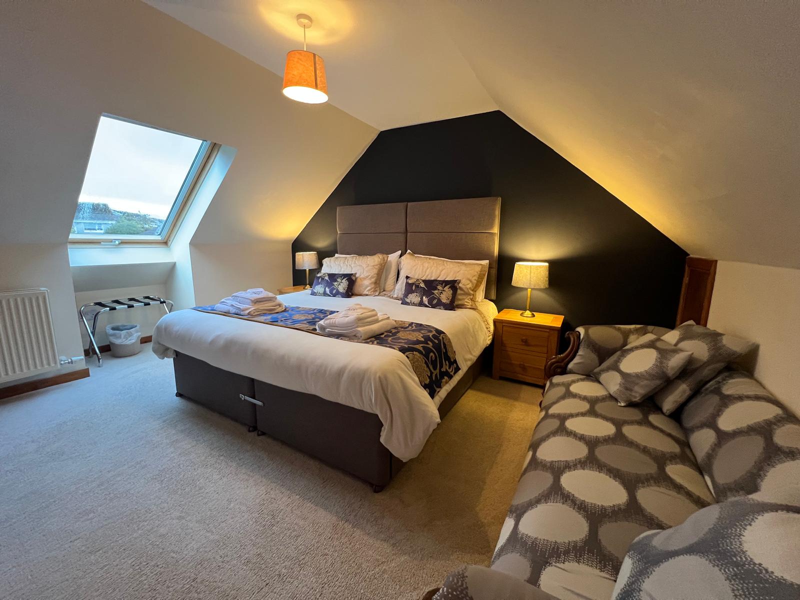 Lindfields bedroom 1